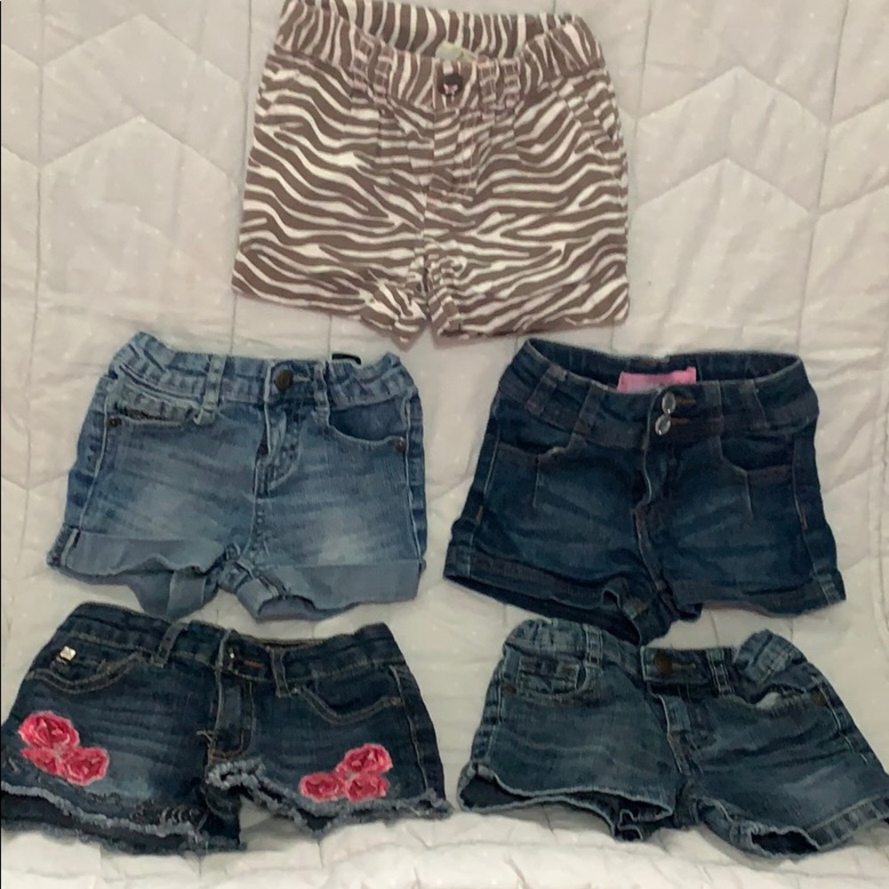 Lot of girls shorts 5 pairs